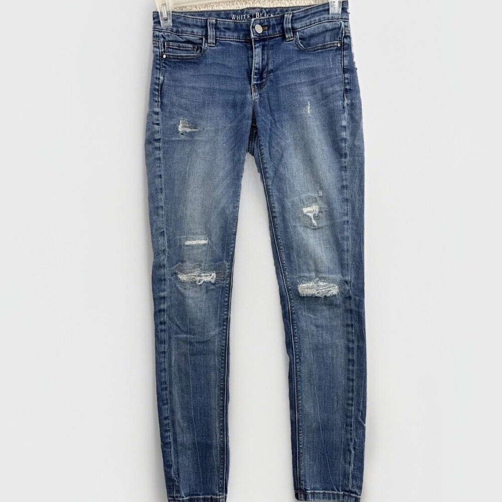 White House Black Market 👖 Metallic Thread Destructed Skinny Jeans Size 10P,EUC